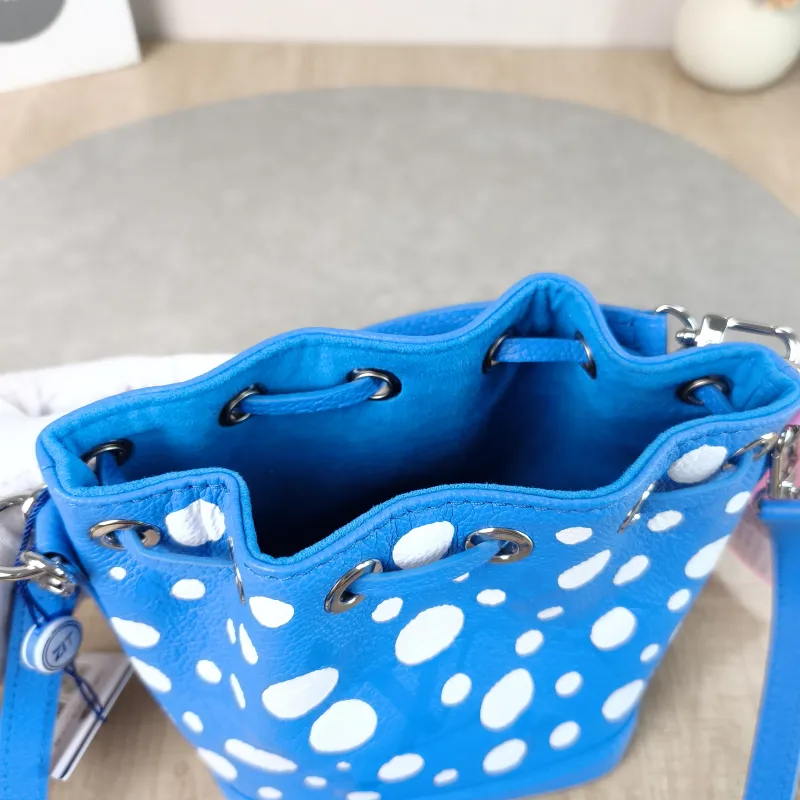 Louis Vuitton Shoulder Bag NANO NOÉ Bucket Bag Nano - Calfskin nano 13 × 10 × 16 cm — detail view 9 of 11