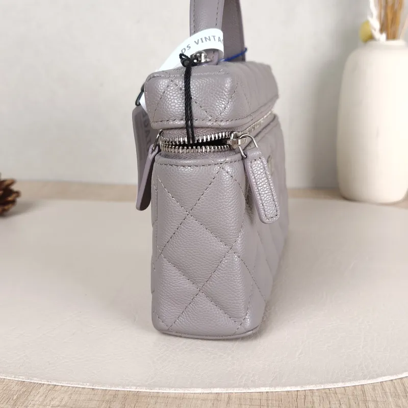 Chanel Crossbody Bag lp Box Bag Top Handle Crossbody Bag Grey Grained Calfskin One Size 19.5 × 5 × 17 cm — detail view 1 of 12