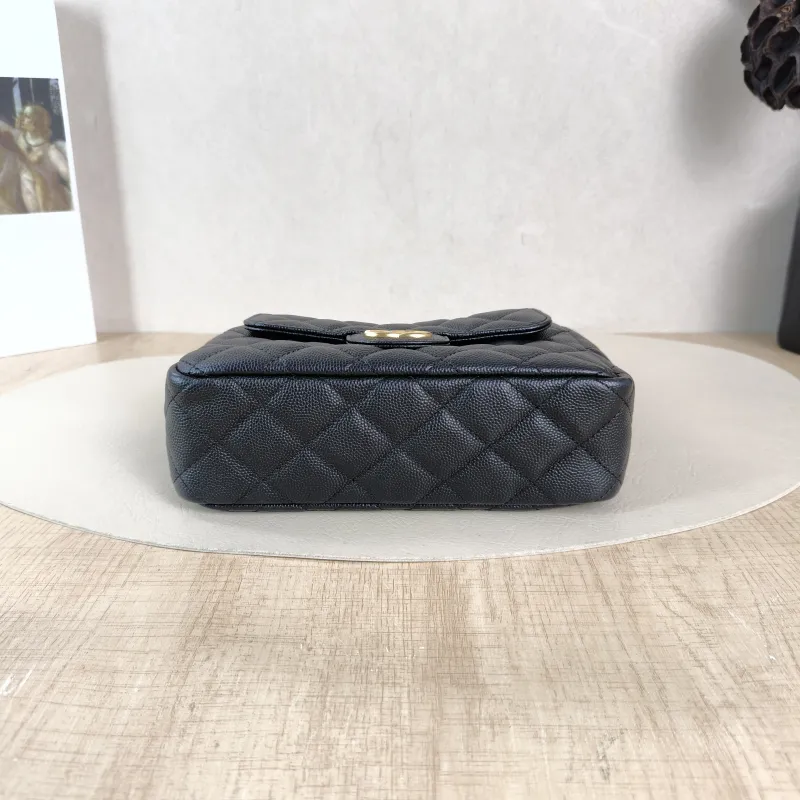 Chanel Crossbody Bag HOBO Black Grained Calfskin Small 19 × 6 × 17 cm — cover view 3 of 5