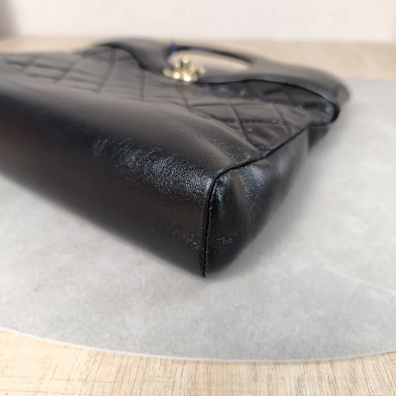 Chanel Crossbody Bag31Bag Black Waxed Leathermini23 × 5.5 × 22 cm — detail view 6 of 15