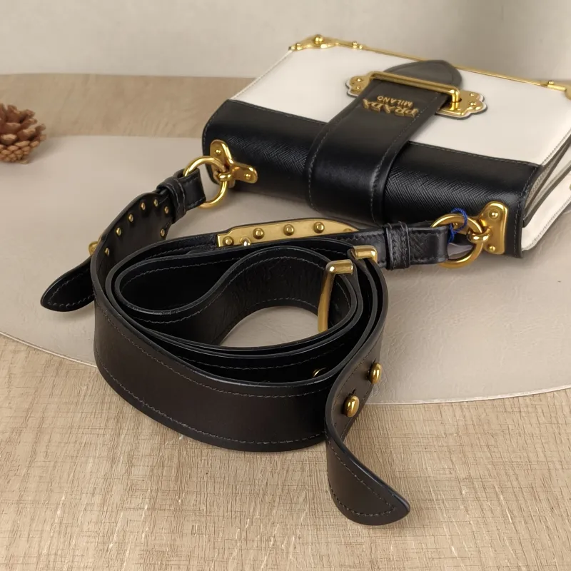 PRADA Shoulder Bag Cahier Box White Calfskin 20 × 9 × 14.5 cm — detail view 3 of 12