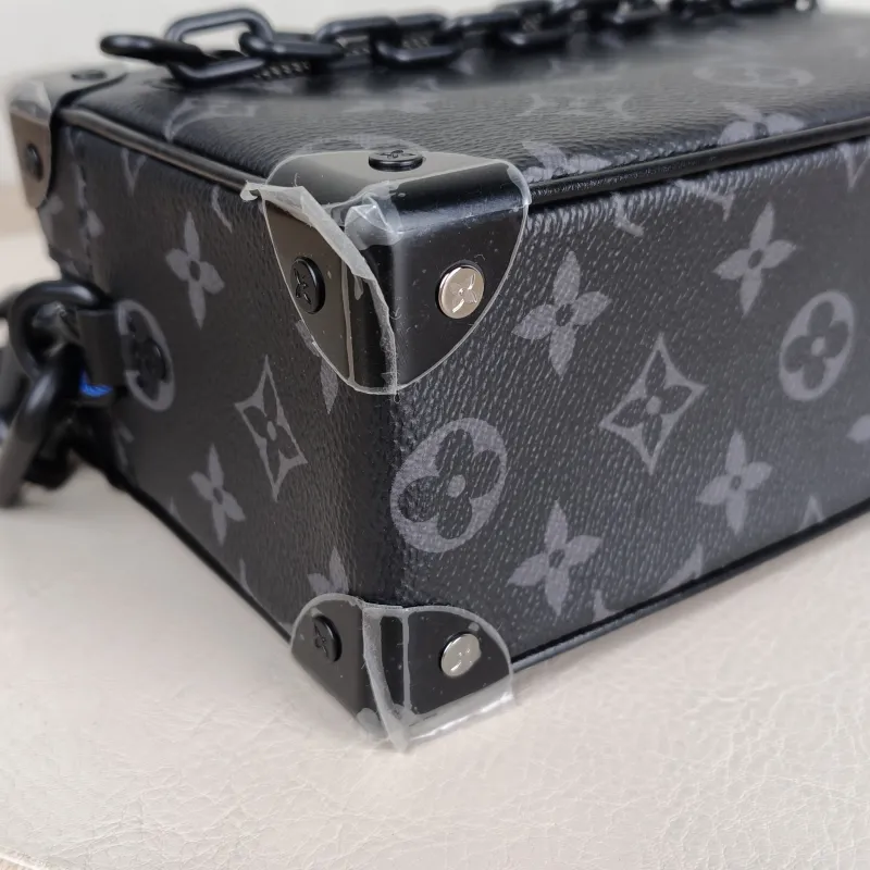 Louis Vuitton Crossbody Bag SOFT TRUNK Box Eclipse PVC Mini 18.5 × 8 × 13 cm — detail view 5 of 12