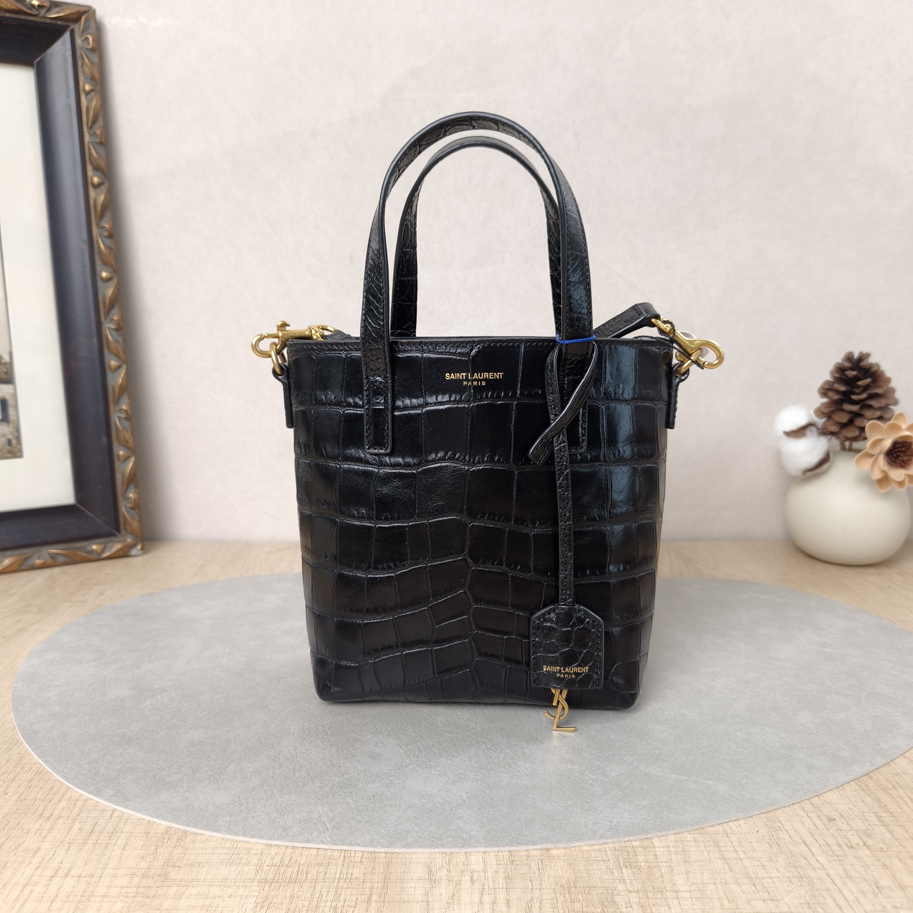 SAINT LAURENT Shoulder Bag SHOPPING Shopping Tote Black Calfskinmini18 × 17 × 8 cm