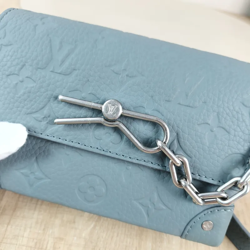 Louis Vuitton Crossbody Bag Steamer Box Green Calfskin Mini 18 × 6.5 × 11 cm — detail view 6 of 13