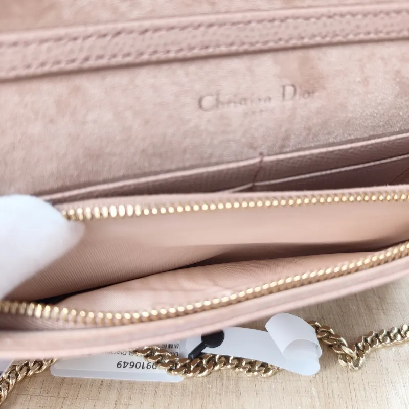 DIOR Crossbody Bag ama Calfskin Mini 19 × 3 × 12 cm — detail view 13 of 13