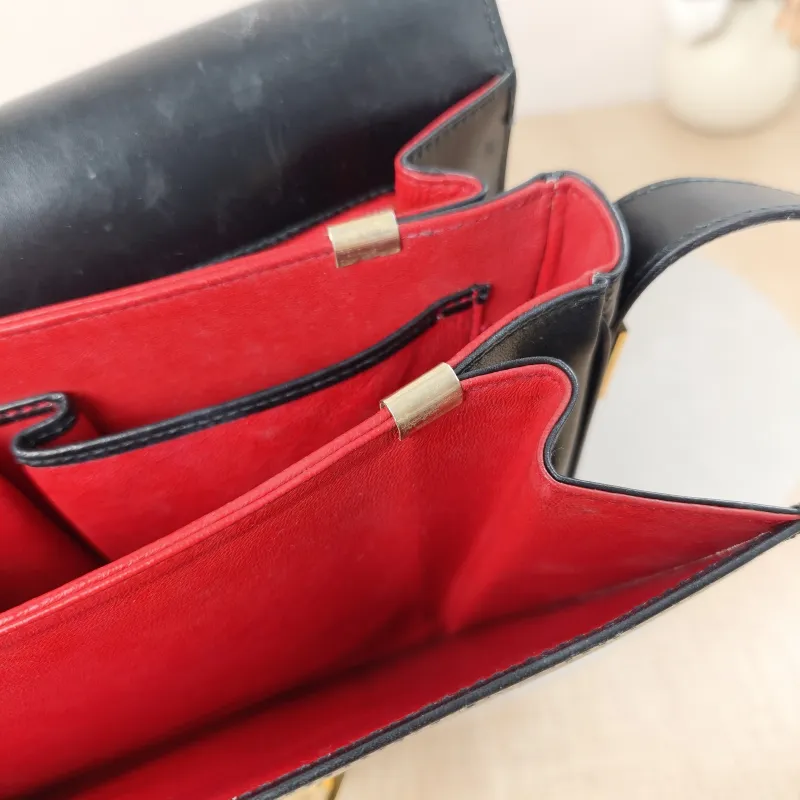 CELINE Crossbody Bag Crossbody Bag Black Calfskin One Size24 × 5 × 18 cm — detail view 8 of 20