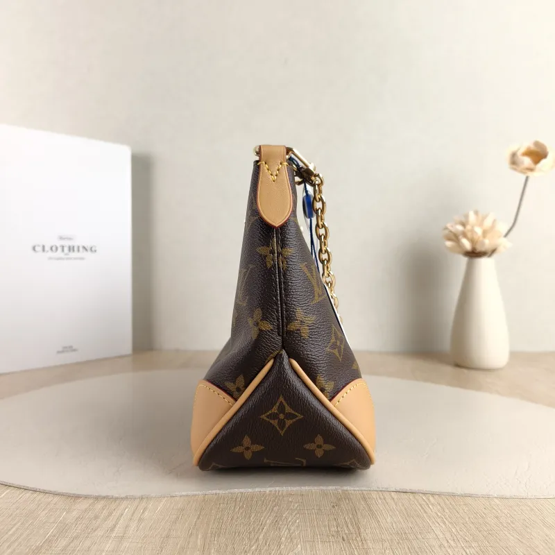 Louis Vuitton Crossbody Bag Boulogne PVC Small 26 × 9.5 × 16 cm — detail view 10 of 12
