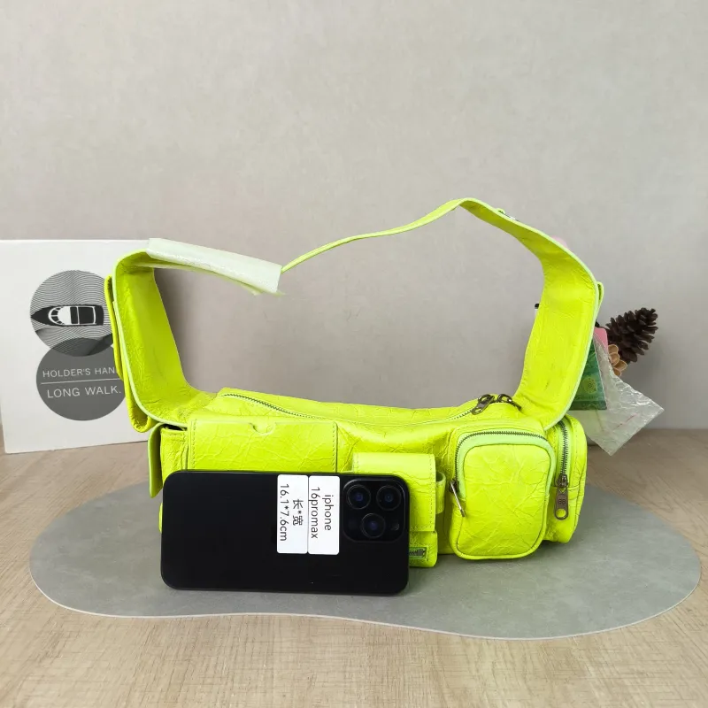 BALENCIAGA Shoulder Bag Superbusy Shoulder Bag Lambskin Mini 33 × 11 × 12 cm — cover view 2 of 6