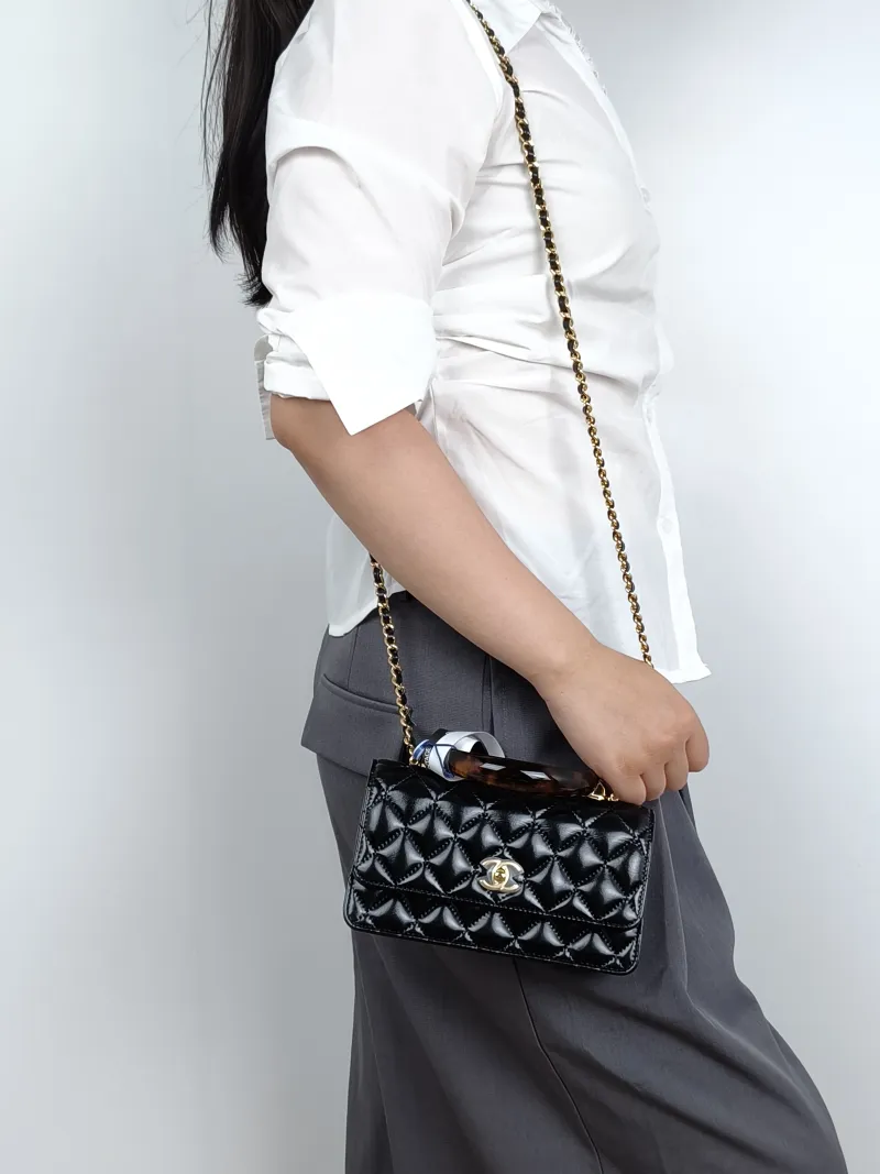 Chanel Crossbody Bag woc Black Waxed Leather One Size19 × 7 × 11 cm — on-model view 3 of 3