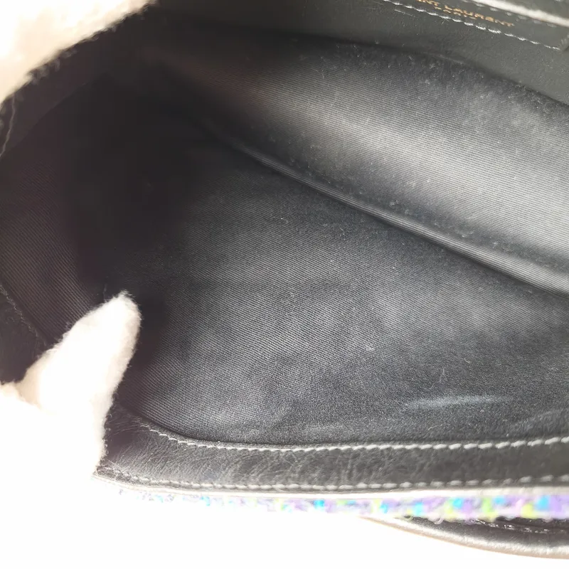 SAINT LAURENT Crossbody Bag Niki D Small 21 × 7.5 × 16 cm — detail view 6 of 14