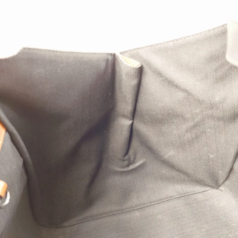 LOEWE Shoulder Bag Hammock Brown Calfskin Large 33 × 17 × 30 cm — detail view 12 of 12