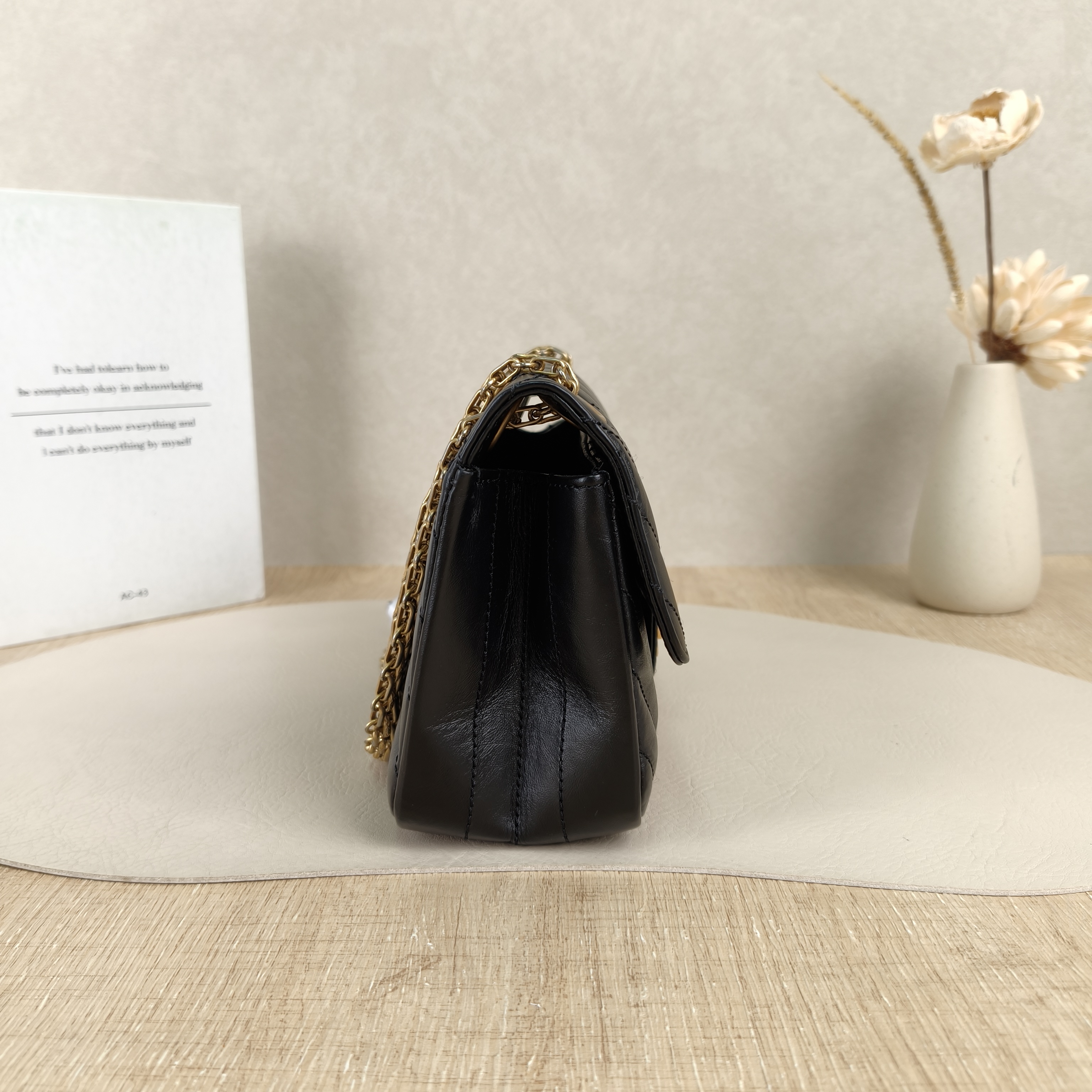 Chanel V 2.55mini Black Calfskin Microchip Edition · 20 × 6 × 15.5 cm — cover view 6 of 8