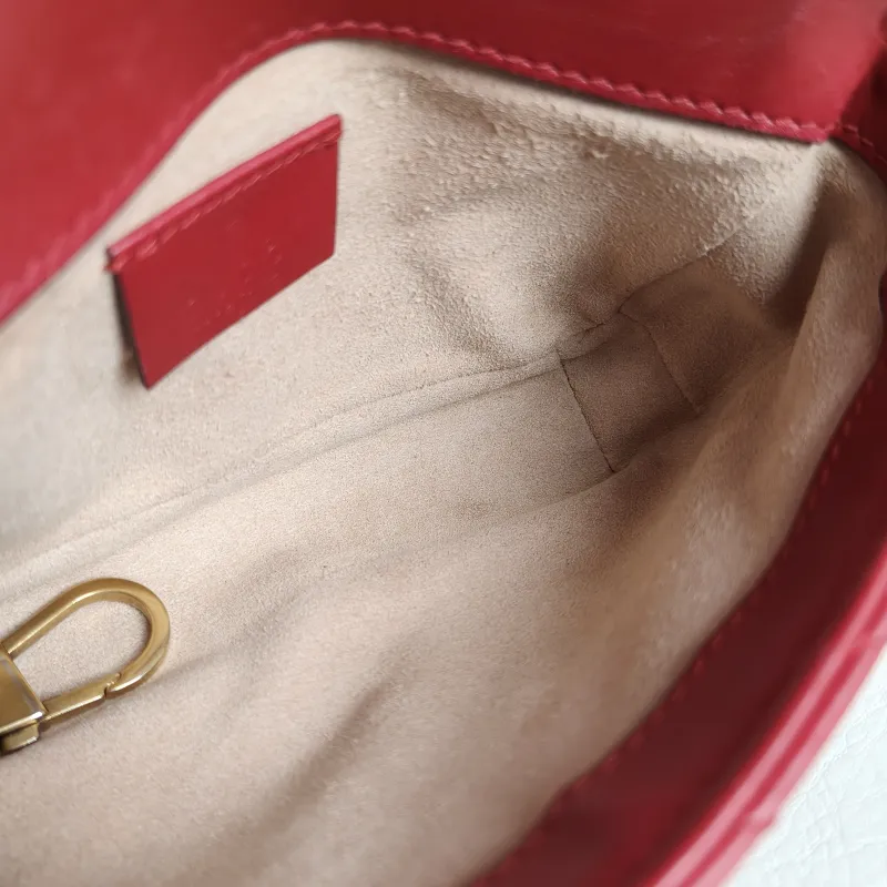 GUCCI Crossbody Bag GG Marmont Mini Marmont Mini Red Calfskinmini16.5 × 4.5 × 9.5 cm — detail view 6 of 12