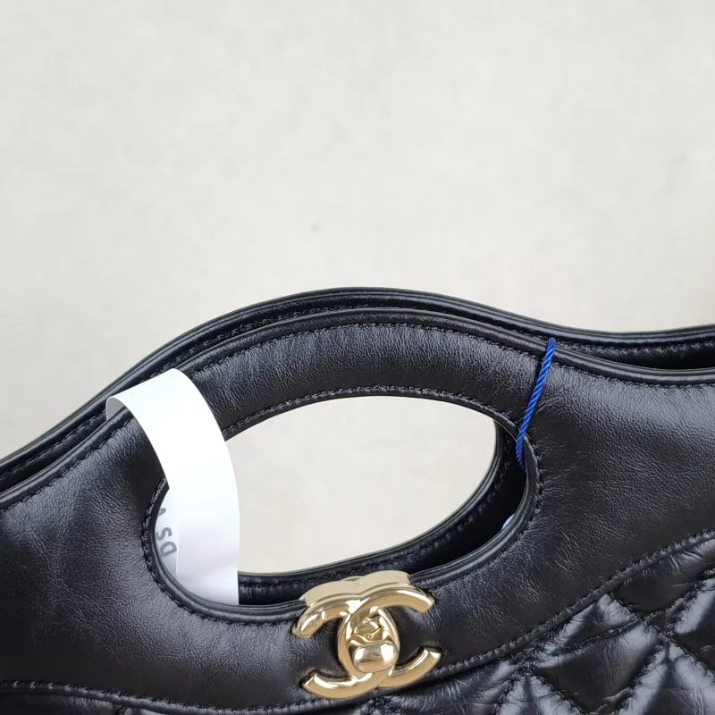Chanel Crossbody Bag31Bag Black Waxed Leathermini23 × 5.5 × 22 cm — detail view 4 of 13