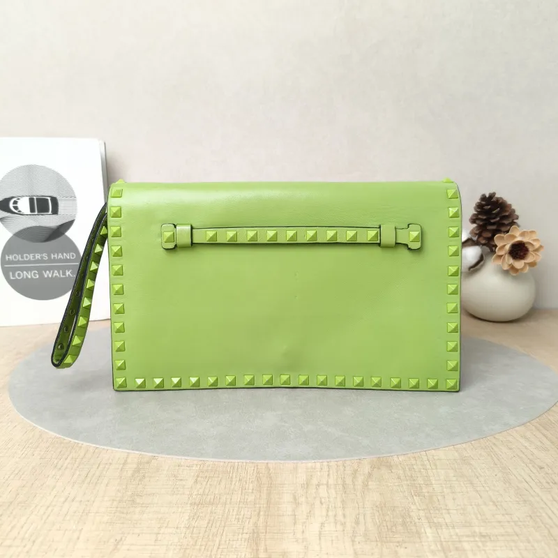 Valentino Clutch Clutch Colorblock Calfskin One Size28 × 2 × 17 cm — cover view 2 of 5