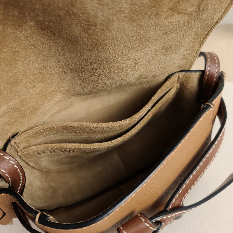 LOEWE Crossbody Bag Gate Caramel Calfskin Mini 15 × 8 × 12.5 cm — detail view 4 of 11