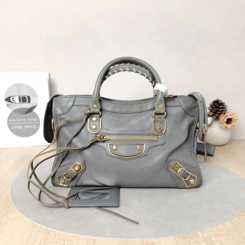 BALENCIAGA Crossbody Bag Classic City Grey Lambskin Small30 × 10 × 21 cm