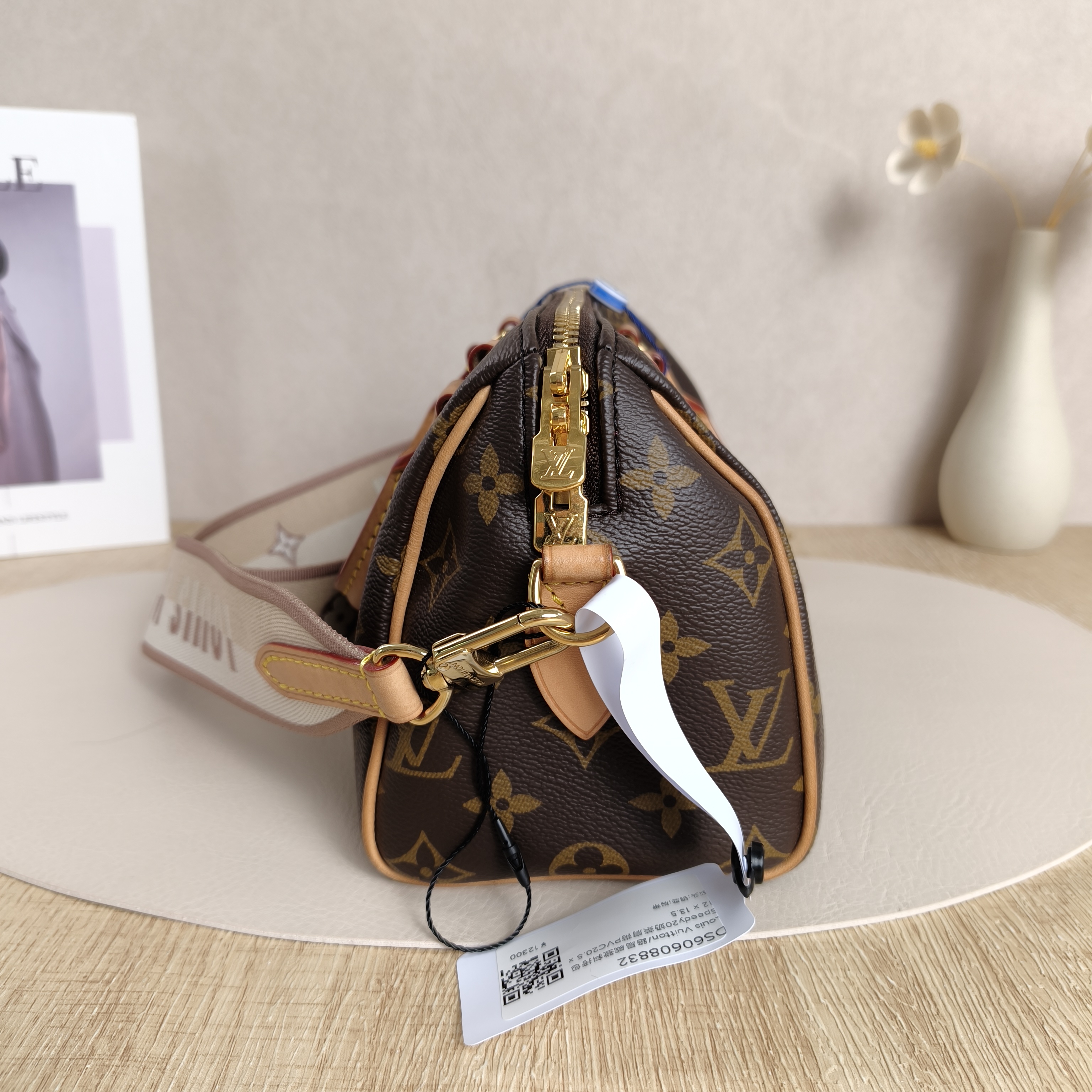 Louis Vuitton Crossbody Bag Speedy20 Shoulder Strap PVC Small20.5 × 12 × 13.5 cm — cover view 10 of 10