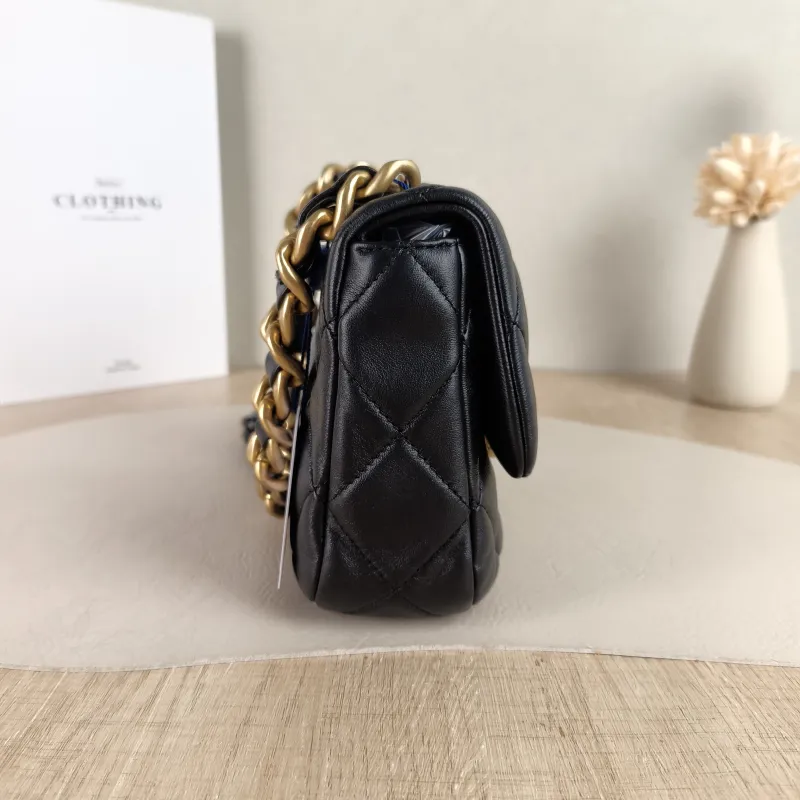 Chanel Crossbody Bag Crossbody Bag Black with Gold-Tone Hardware Lambskin One Size 18 × 5 × 15 cm — detail view 7 of 12