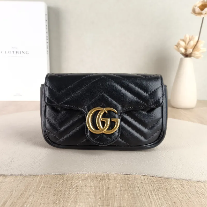 GUCCI Crossbody Bag GG Marmont Mini Marmont Mini Black Calfskin Mini 16.5 × 4.5 × 9.5 cm