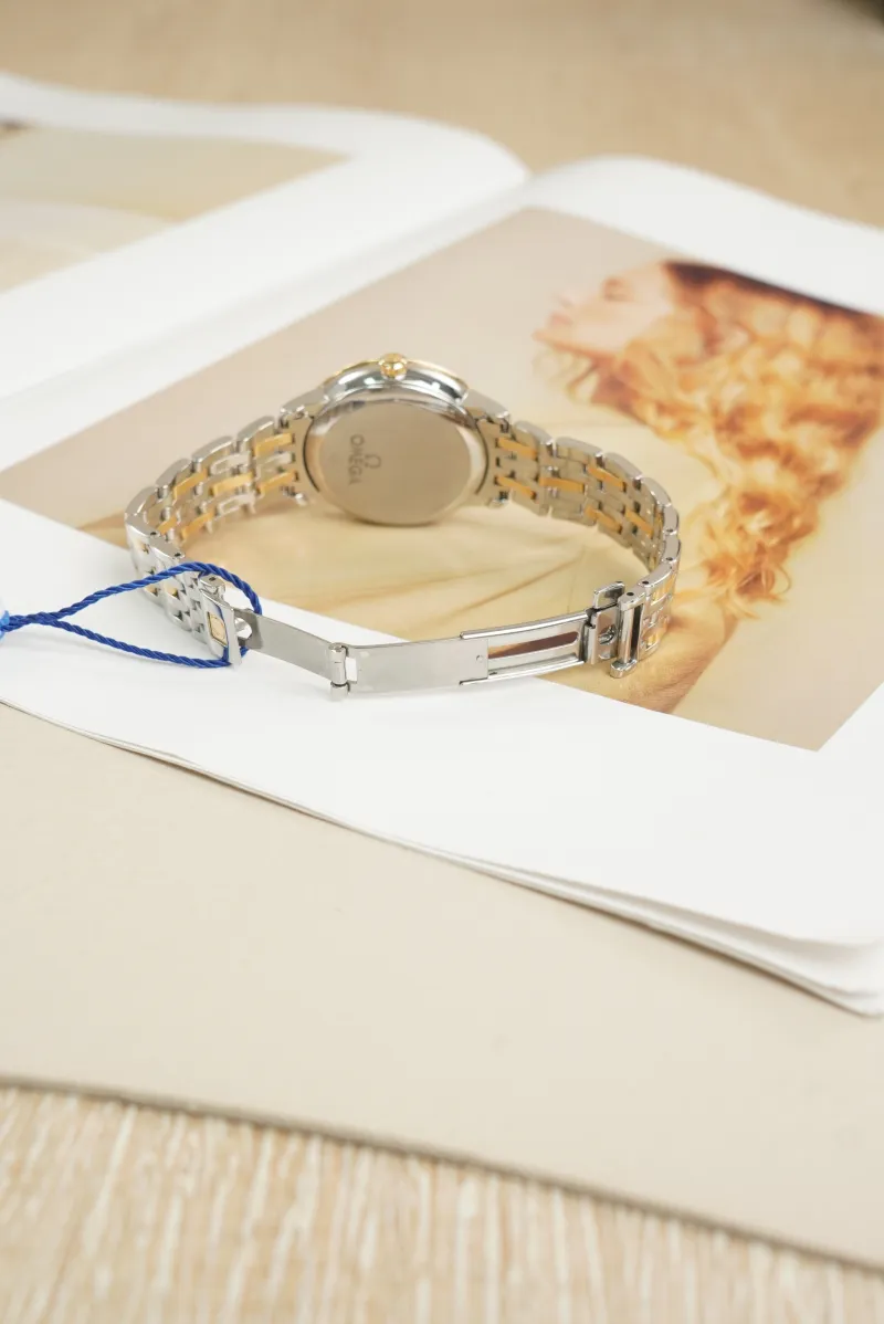 OMEGA Watch Collection Watch White One Size32.7mm — detail view 7 of 12