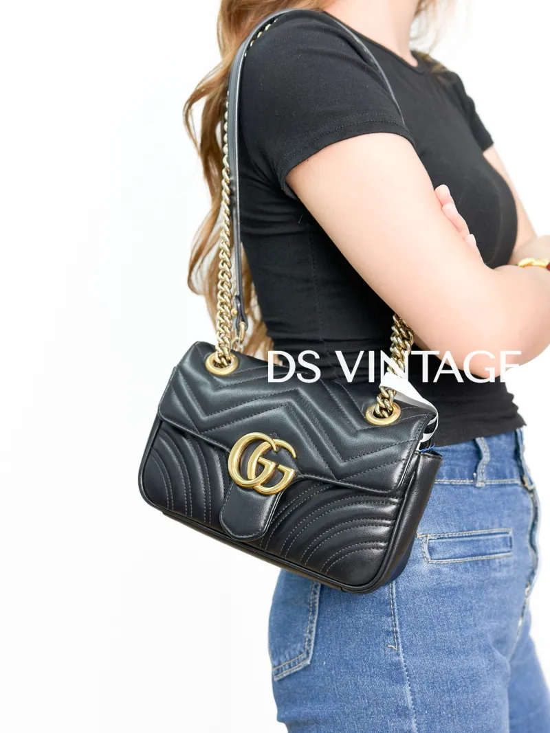 GUCCI Crossbody Bag GG Marmont Small Marmont 22Black CC alfskin Small22 × 6 × 13 cm Conditioned — on-model view 3 of 4
