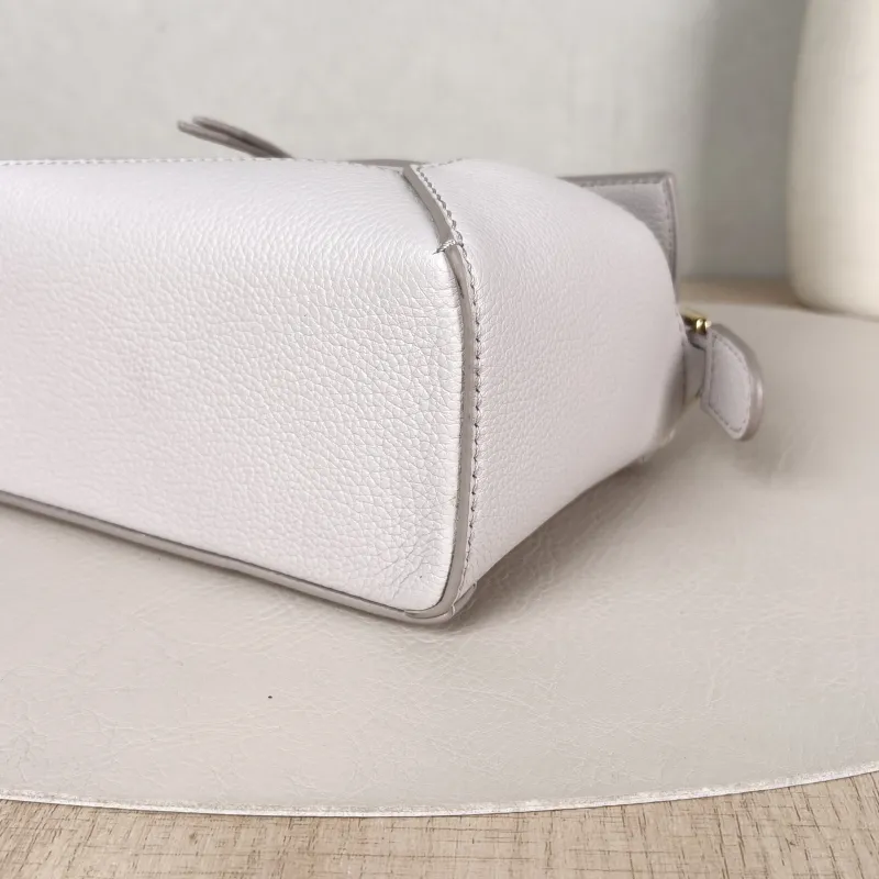 LOEWE Crossbody Bag Puzzle White Calfskinmini18 × 8 × 12.5 cm — detail view 9 of 12