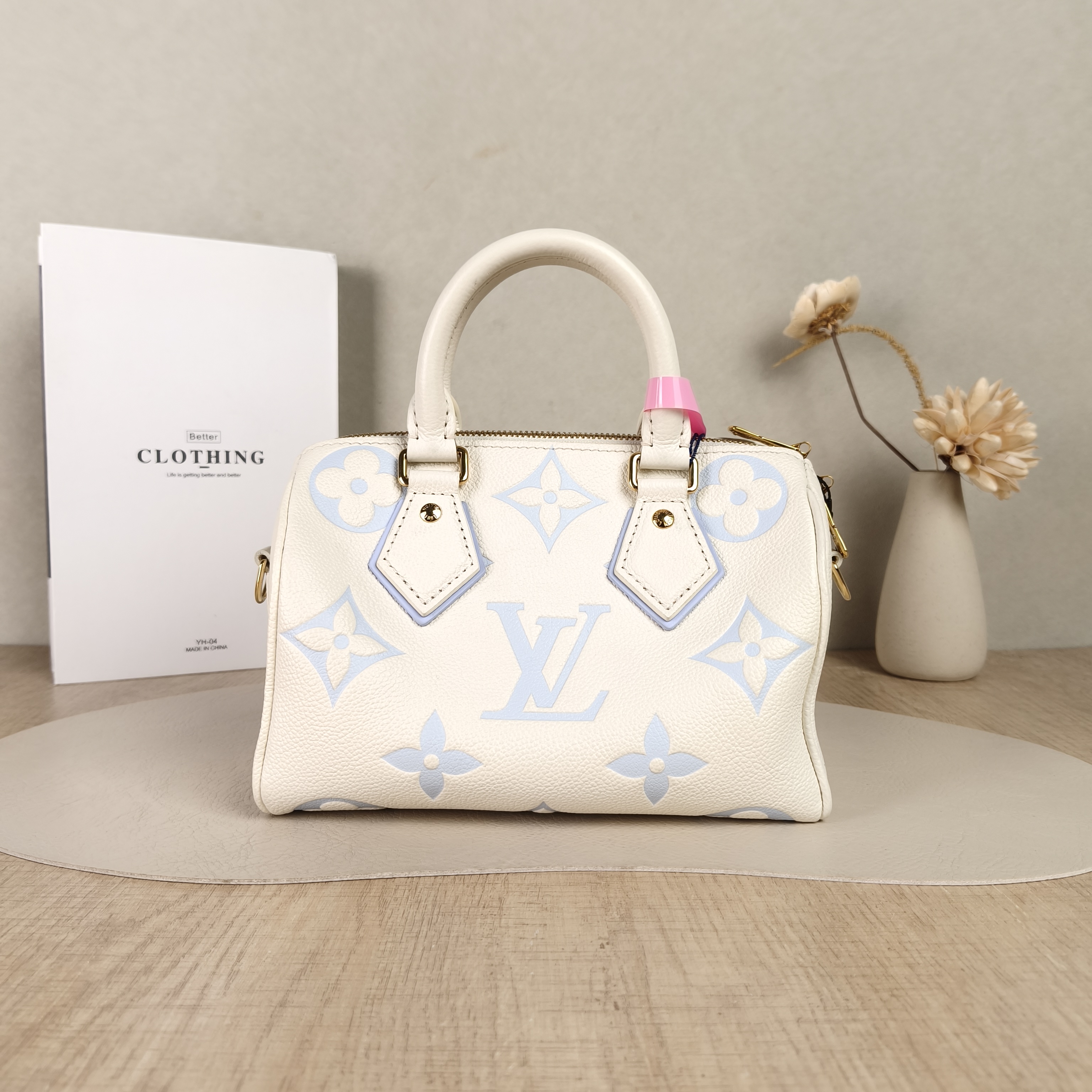 Louis Vuitton Crossbody Bag Speedy20 White · Blue Empreinte Embossed Calfskin Monogram Small20.5 × 12 × 13.5 cm — cover view 3 of 5