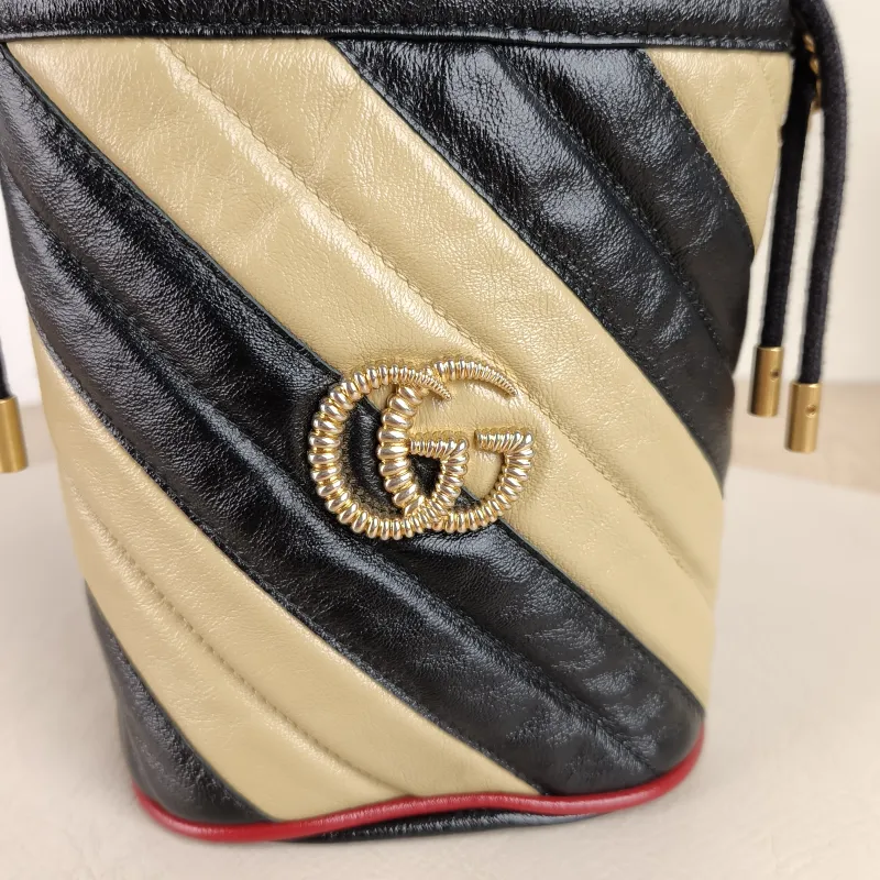 GUCCI Crossbody Bag GG Marmont Marmont Bucket Bag Black Brown Calfskin 14 × 10 × 17 cm — detail view 2 of 9