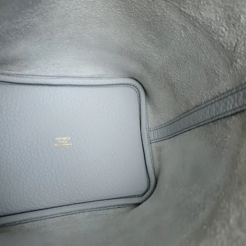 Hermès Top Handle Bag Picotin Lock 18 1808 Taurillon Clemence TC Calfskin Small18 × 13 × 18 cm — detail view 10 of 10