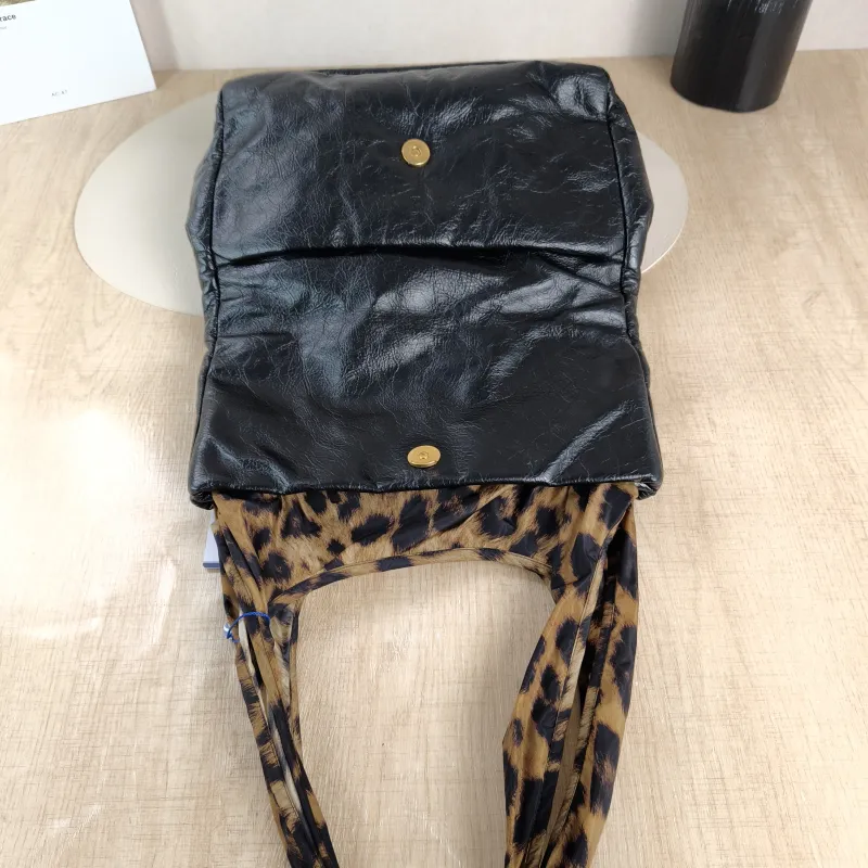 BALENCIAGA Shoulder Bag MONACO PLUS Black Calfskin Small 28 × 9 × 19 cm — detail view 6 of 13