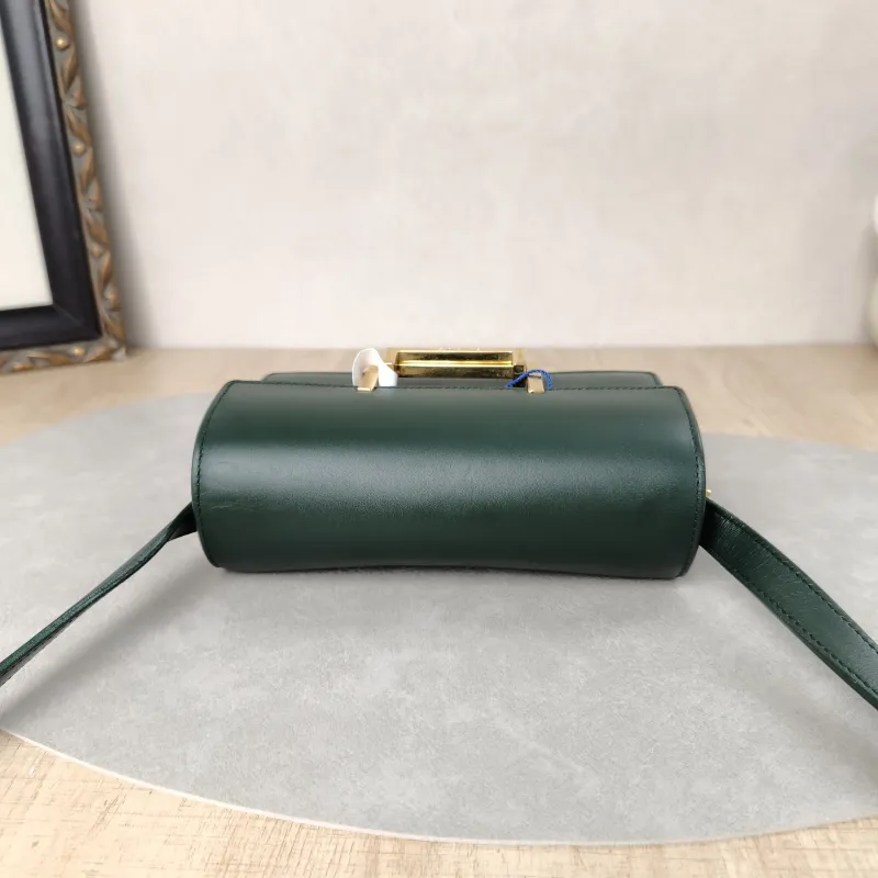 SAINT LAURENT Shoulder Bag Shoulder Bag Green Calfskin16.5 × 5 × 8.5 cm — detail view 4 of 17