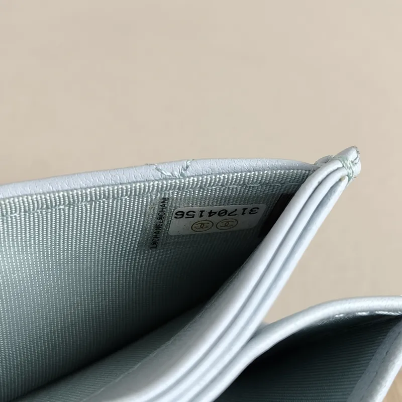 Chanel Crossbody Bag 19bag Mini Crossbody Bag Blue Lambskin Mini 10.5 × 2 × 8 cm 31 — detail view 5 of 9