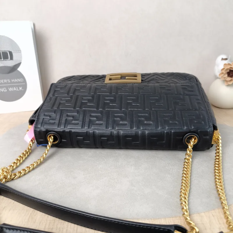 FENDI Crossbody Bag Baguette Baguette Bag Black Lambskin Large31 × 9 × 18 cm — detail view 9 of 13