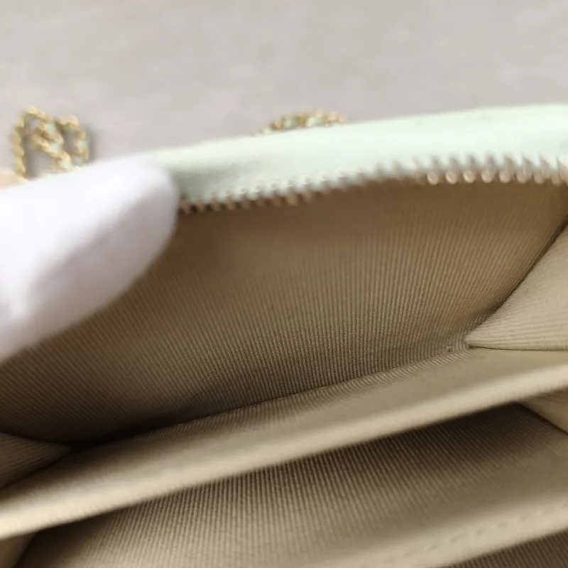 Chanel Crossbody Bag Cardholder Wallet Lambskin 11 × 2 × 7.5 cm — detail view 7 of 13