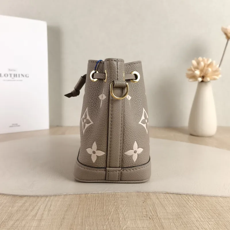 Louis Vuitton Crossbody Bag NANO NOÉ Bucket Bag Nano · White Empreinte Embossed Calfskin nano 13 × 10 × 16 cm — detail view 8 of 10