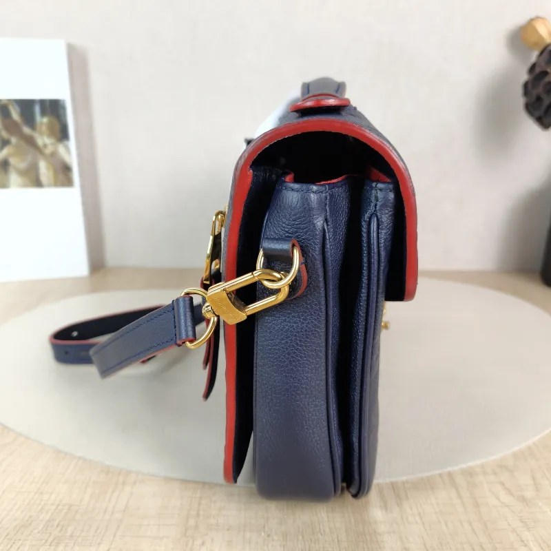 Louis Vuitton Crossbody Bag Pochette Métis · Monogram Empreinte Embossed Calfskin Medium 25 × 7 × 19 cm — detail view 13 of 13