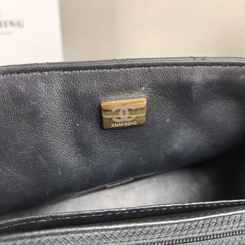 Chanel Crossbody Bag Classic Flap Mini CF Mini Black SL ambskinmini17 × 8 × 13.5 cm — detail view 10 of 13