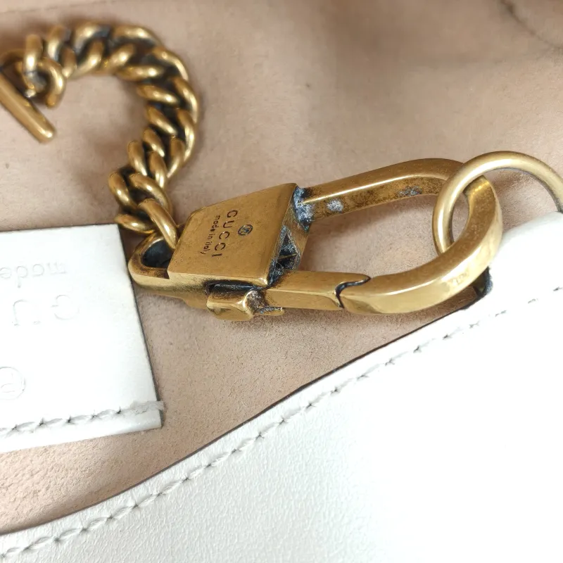 GUCCI Crossbody Bag GG Marmont Mini Marmont Mini White Calfskinmini16.5 × 4.5 × 9.5 cm — detail view 1 of 11