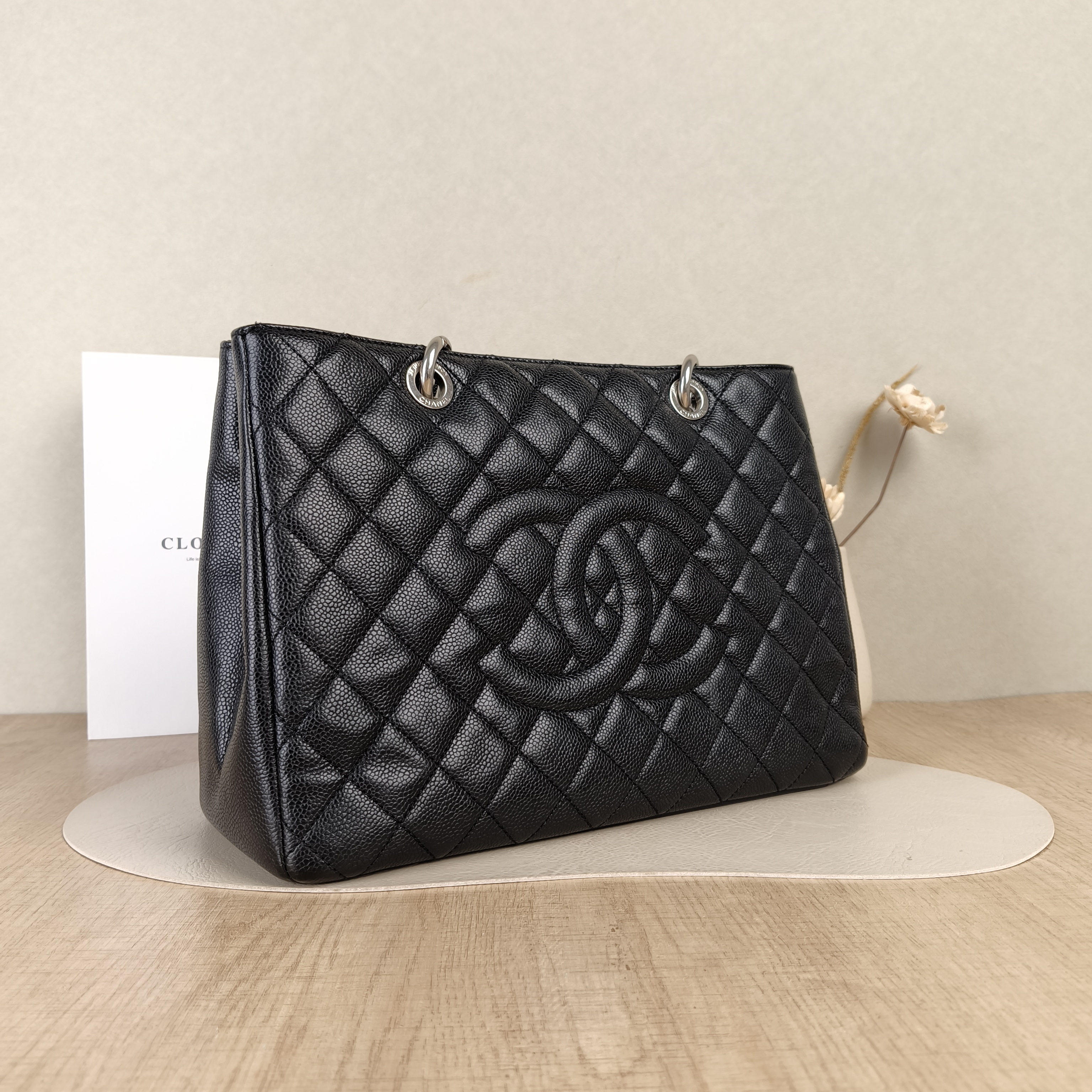 Chanel Shoulder Bag Grand Shopping Tote GST Shopping Tote Black Grained Calfskin Large33 × 13 × 24 cm — cover view 2 of 5