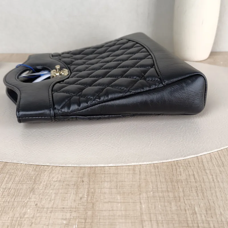 Chanel Crossbody Bag31Bag Black Waxed Leathermini23 × 5.5 × 22 cm — detail view 4 of 12