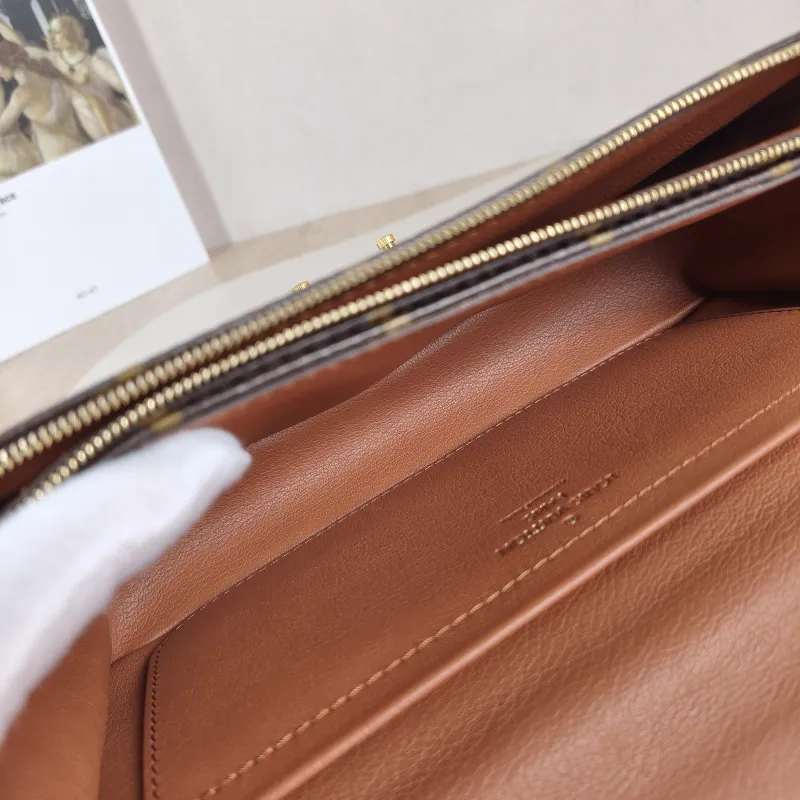 Louis Vuitton Crossbody Bag Marceau Chain Bag Caramel PVC · Calfskin One Size24.5 × 6.5 × 15 cm — detail view 14 of 14