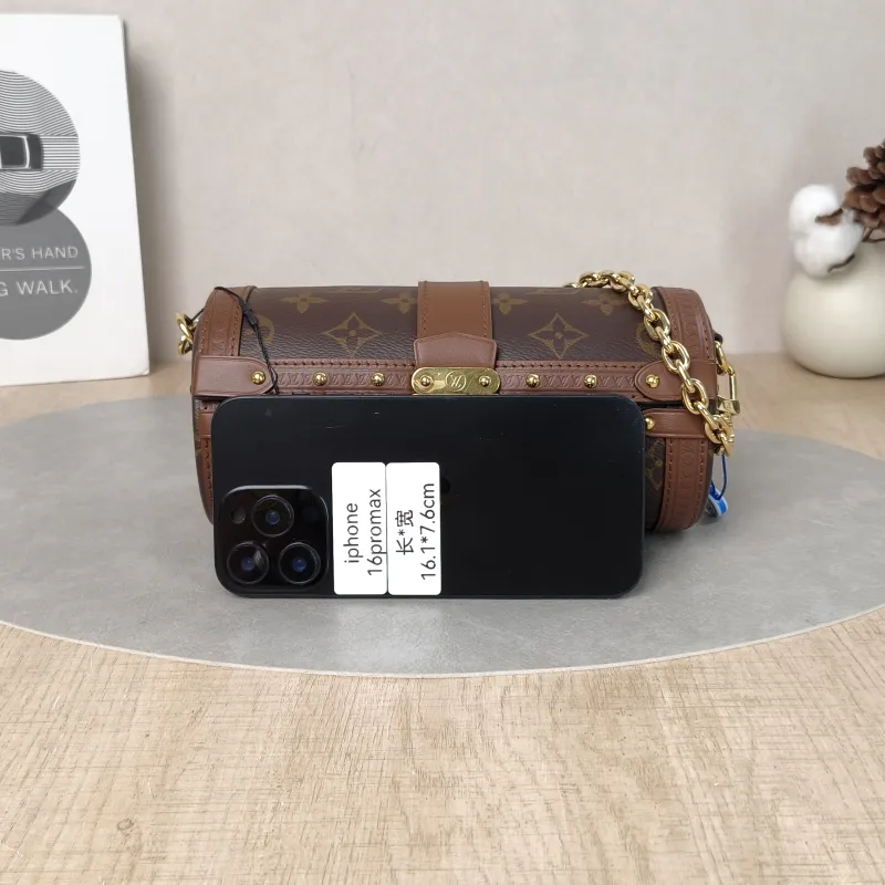 Louis Vuitton Crossbody Bag Papillon Trunk Monogram PVC Small19 × 9 × 9 cm — cover view 3 of 6