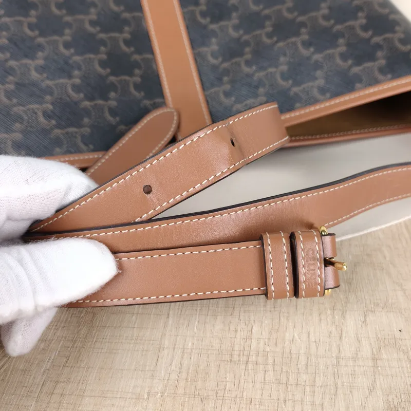 CELINE Crossbody Bag Triomphe Bucket Bag Monogram PVC Medium 24 × 18 × 27 cm — detail view 2 of 10