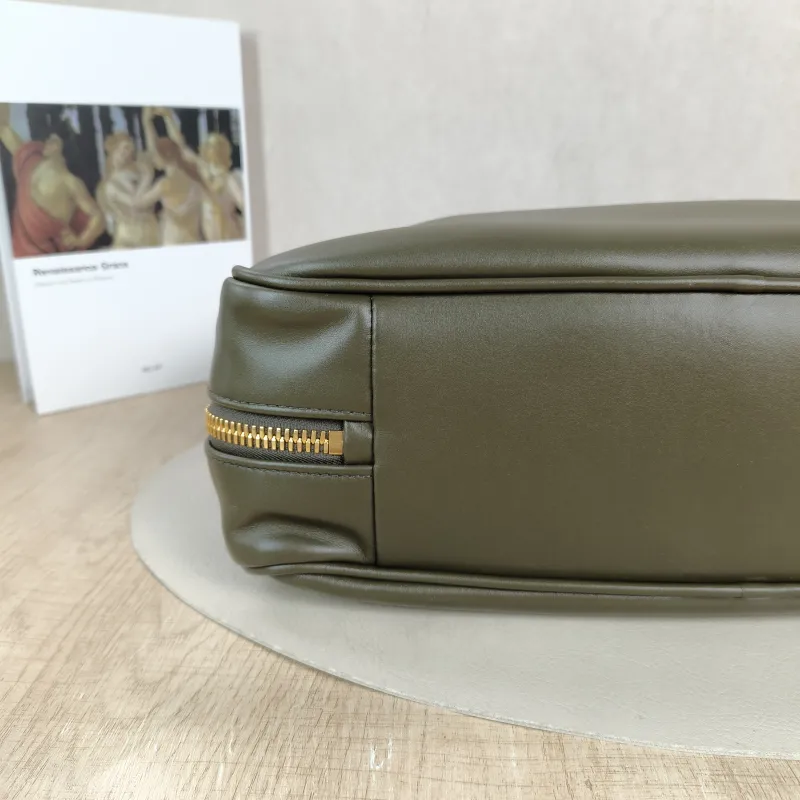 Miumiu Top Handle Bag Beau CC alfskin 34 × 10 × 23 cm — detail view 4 of 12