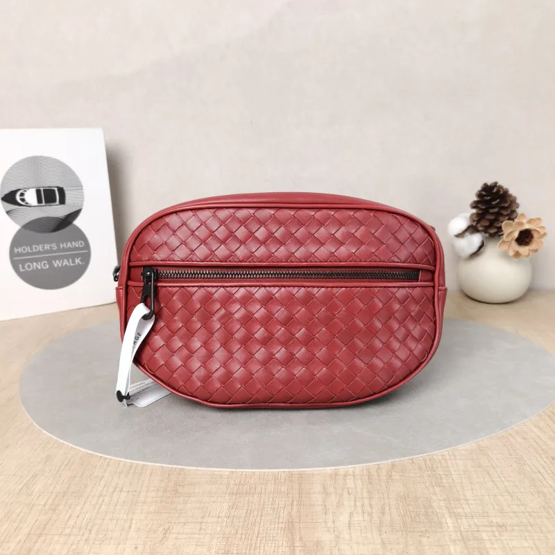 Bottega Veneta Belt Bag Belt Bag Red Calfskin One Size25 × 6 × 15 cm