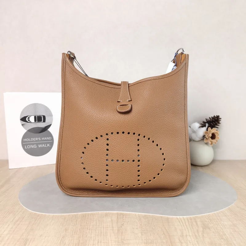 Hermès Crossbody Bag Evelyne 29 29 37 Brown TC Calfskin 29 29 × 7 × 30 cm W