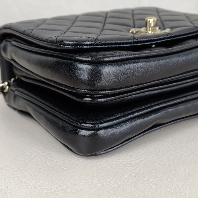 Chanel Crossbody Bag Top Handle Crossbody Bag Black Calfskin 16 × 8.5 × 13 cm 25 — detail view 1 of 14