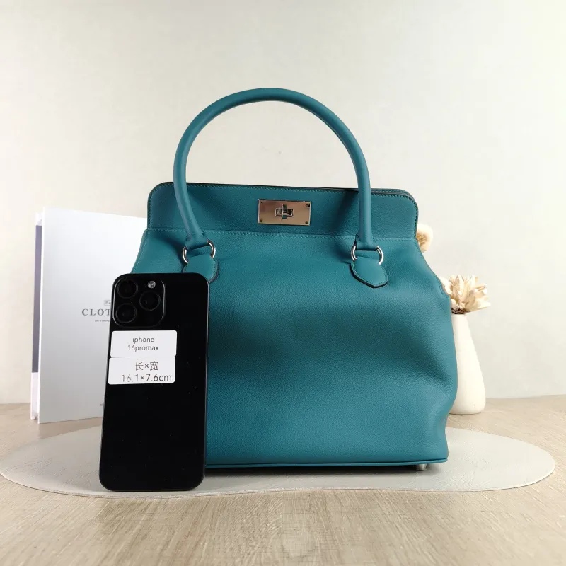 Hermès Top Handle Bag tool box Box Z6 Evercolor Calfskin Medium 26 × 18 × 20 cm R — cover view 2 of 6