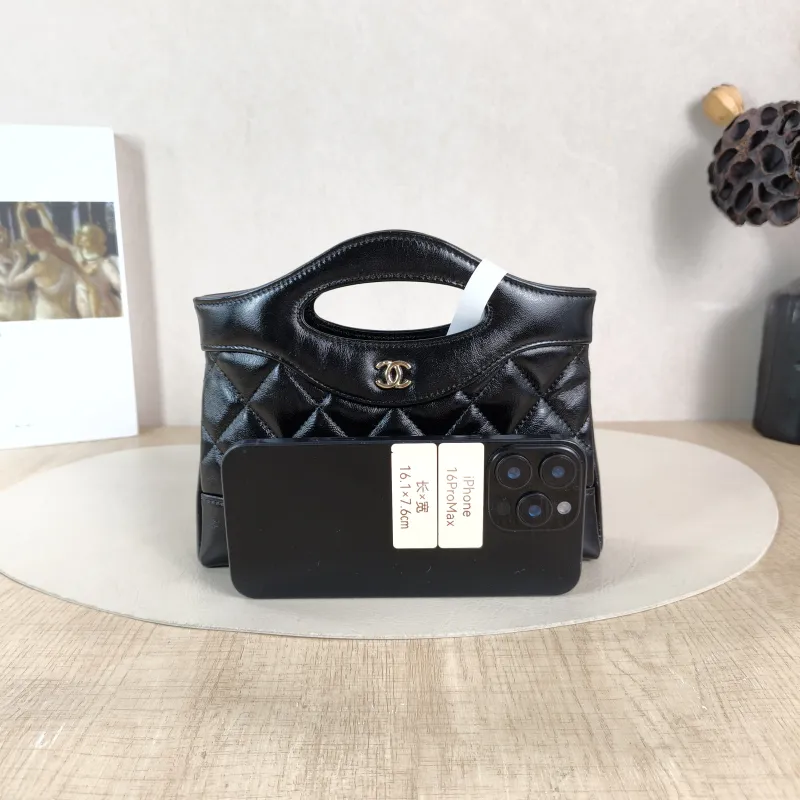 Chanel Shoulder Bag 31Bag Black Waxed Leather Calfskin nano 20.5 × 3.5 × 17 cm — cover view 6 of 6